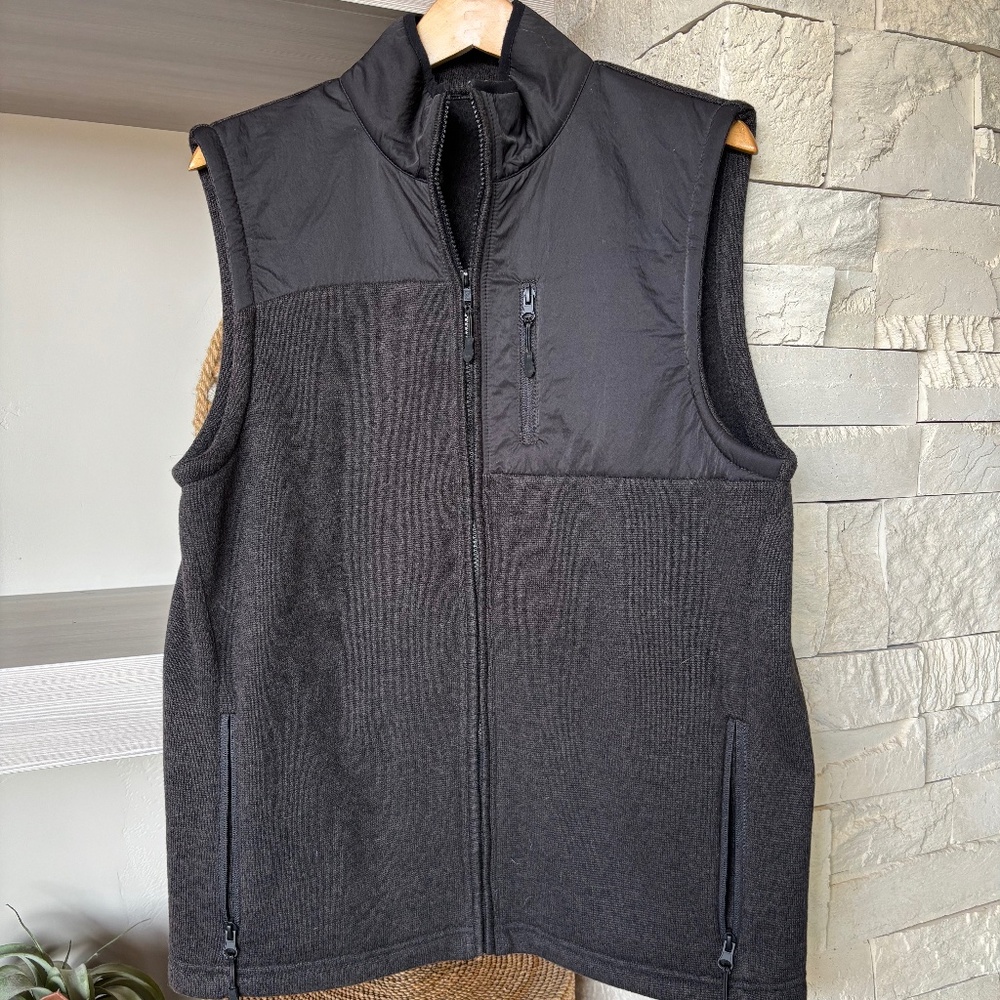 Fleece/twill stylish vest (new without tags)